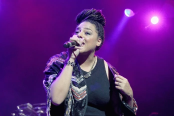 2016 BET Experience - The Novo Late Night Concert Performances by: THE ROOTS &amp; SPECIAL GUESTS